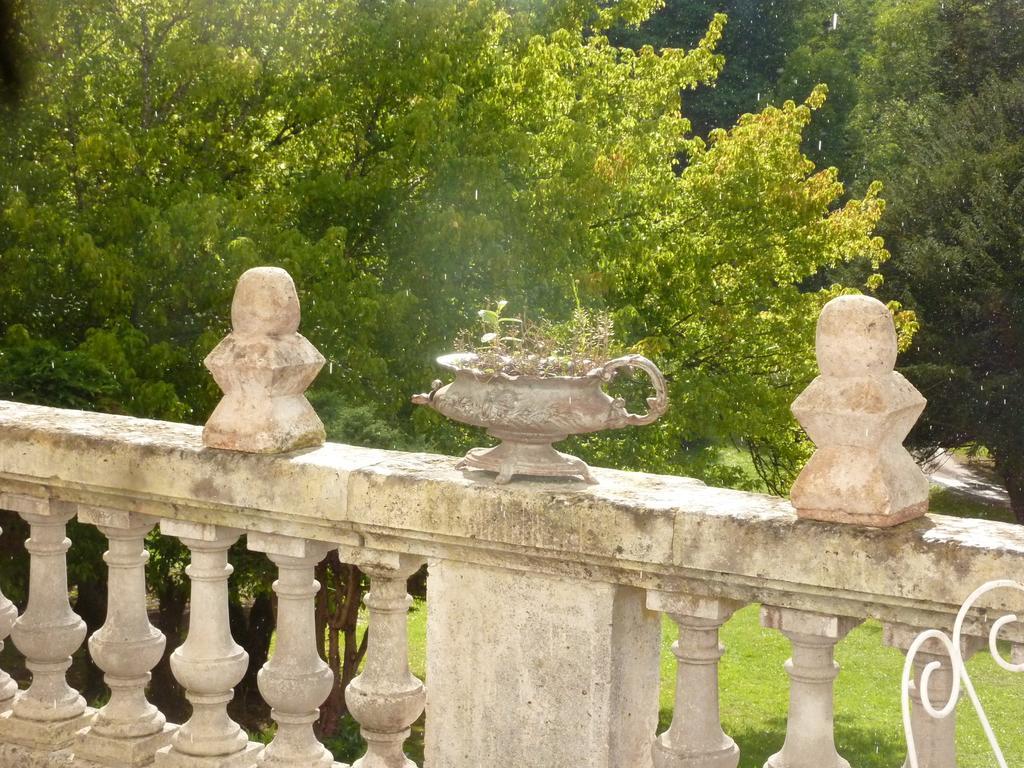 Domaine Du Val D'Atur Hotel ภายนอก รูปภาพ