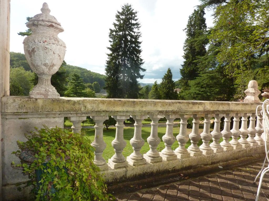 Domaine Du Val D'Atur Hotel ภายนอก รูปภาพ